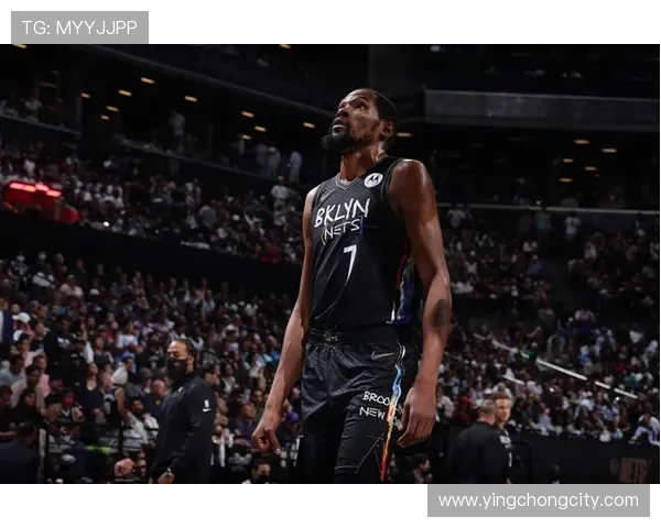 西甲联赛冠军奖杯图片：西甲联赛冠军奖杯的样式与历史